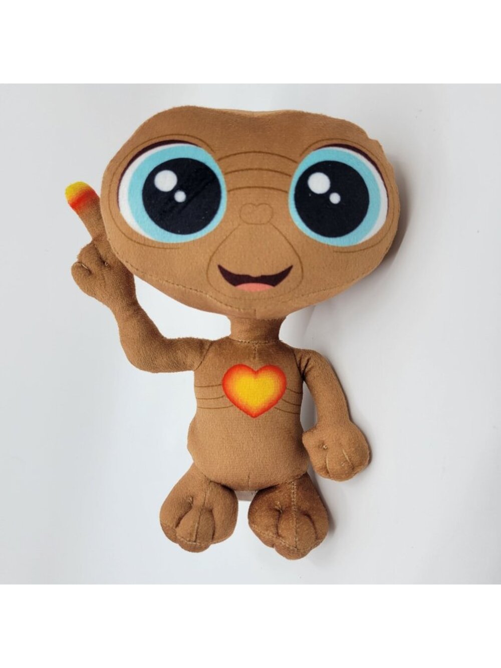 E.T. The Extraterrestrial Plush Alien Stuffed Toy 6" Light on Heart & Finger
